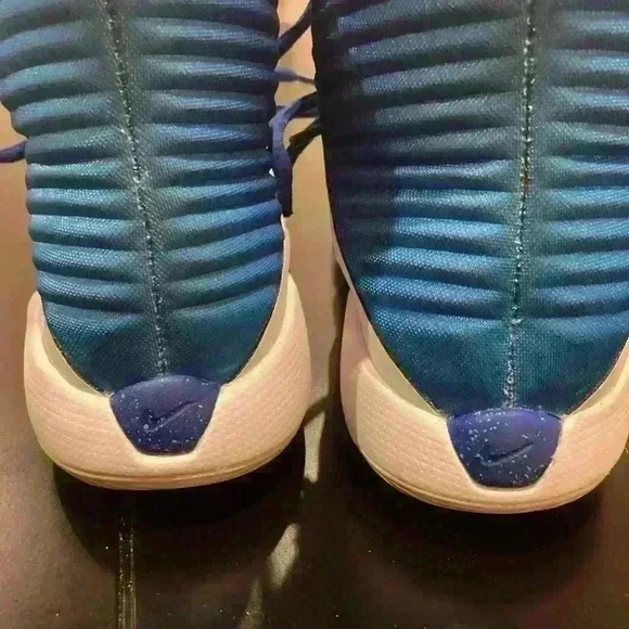 NIKE Prime Hype DF 2016 (GS) Mens Youth size 7 Basketball-Shoes 845096 PRISTINE - Picture 4 of 8